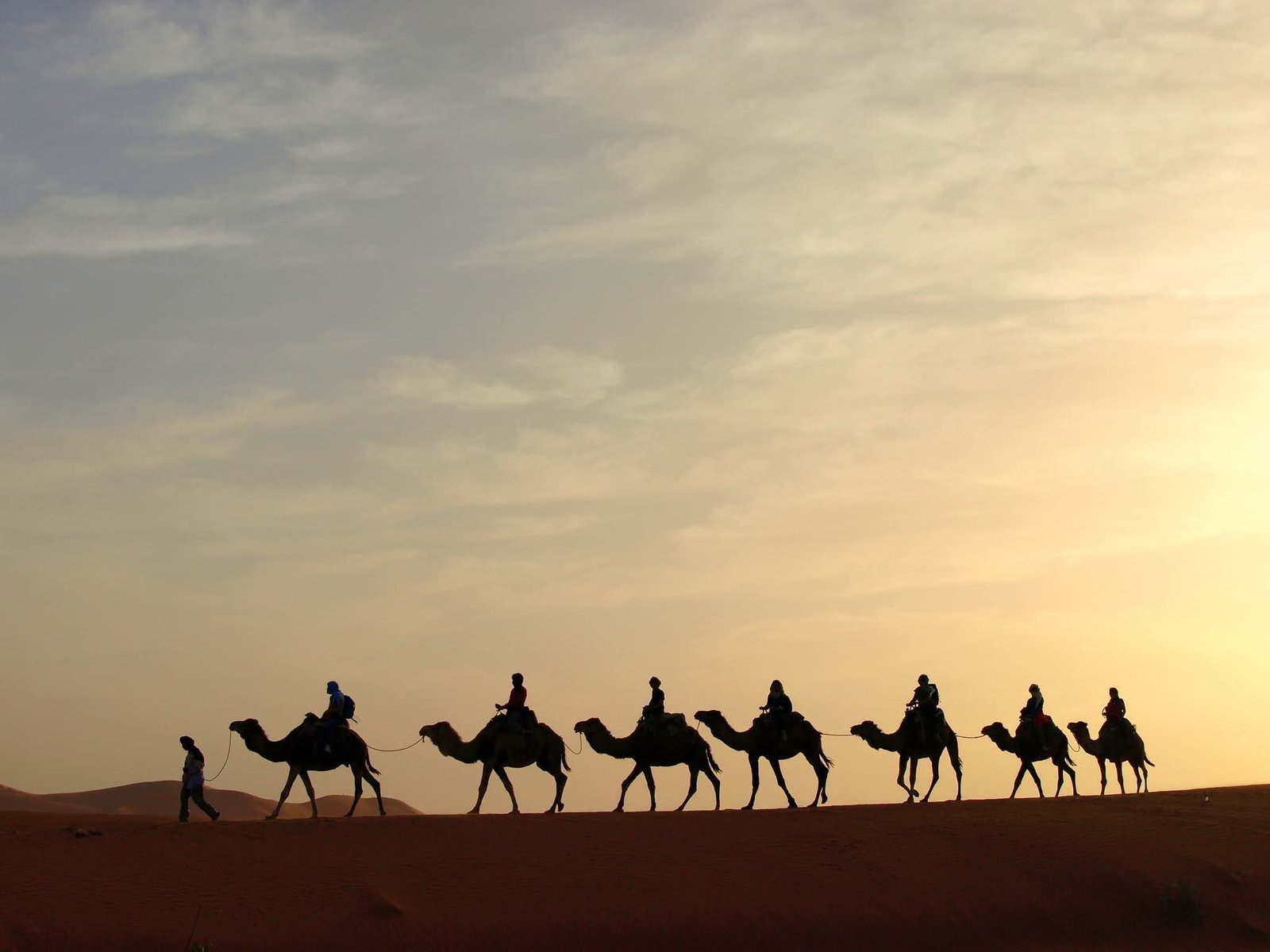 5-day luxury desert tour from Marrakech to Fes via Merzouga
