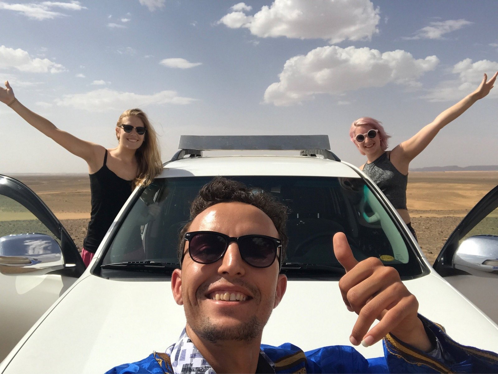 4x4 desert excursion in Erg Chebbi dunes